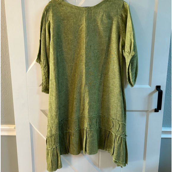 B. Hadikuso Linen Tunic Top - Picture 3 of 5